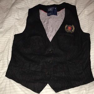 A striped black and white vest.